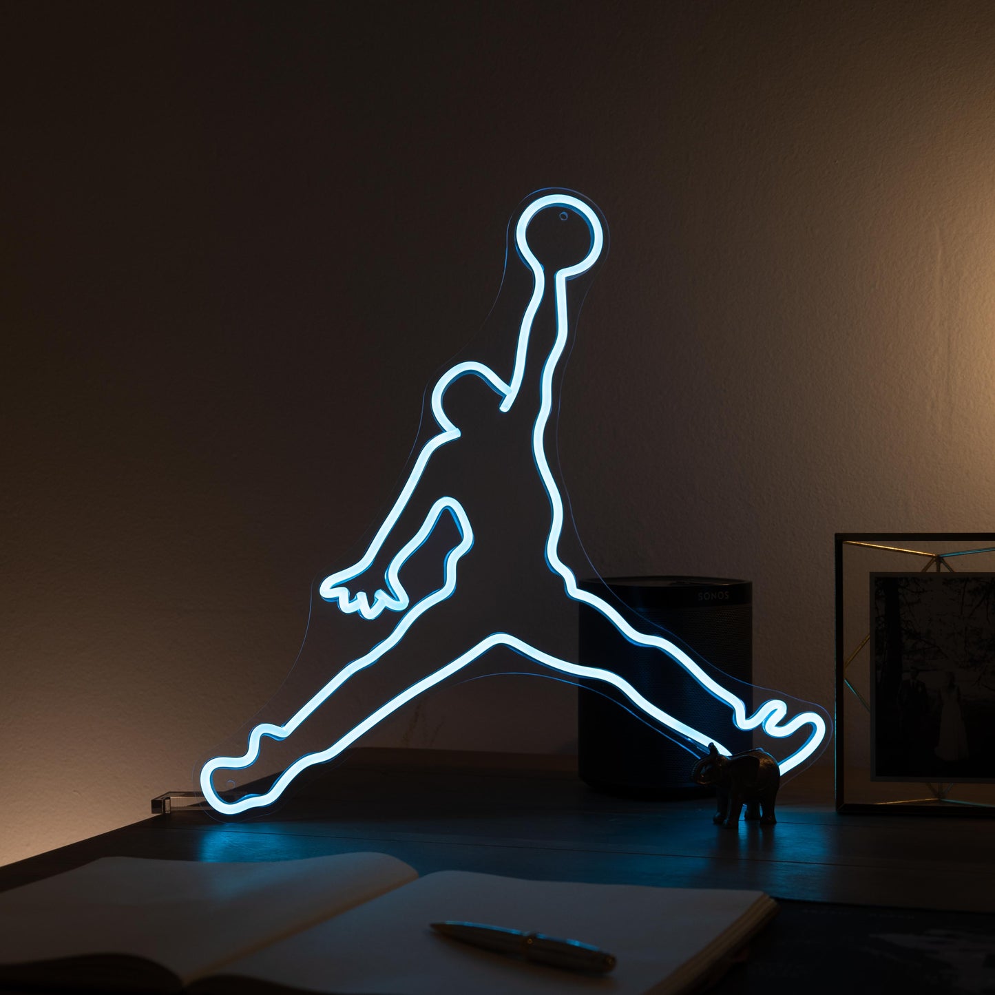 Jump Shot - LED Mini Glow Sign