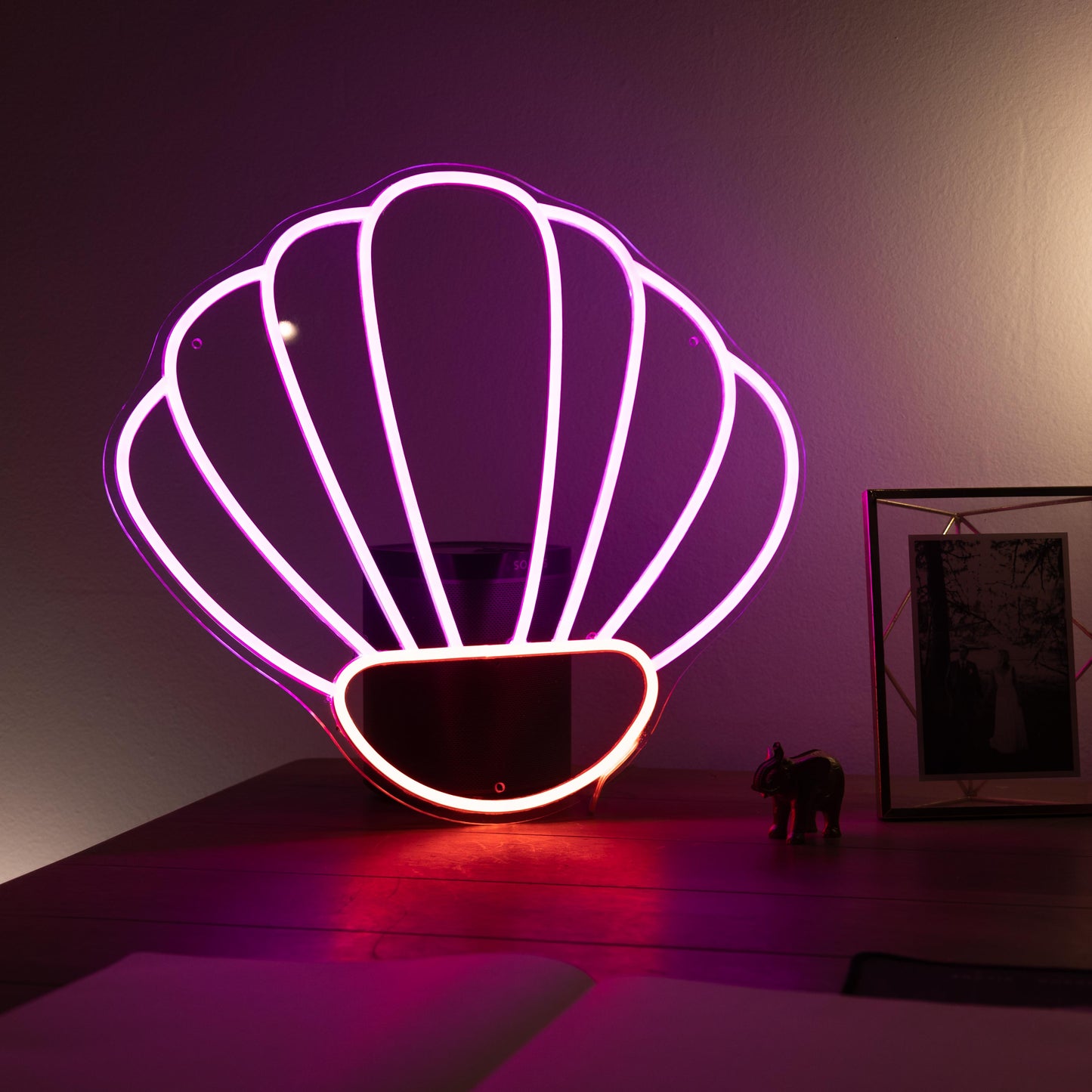 Peaceful Shell - LED Mini Glow Sign