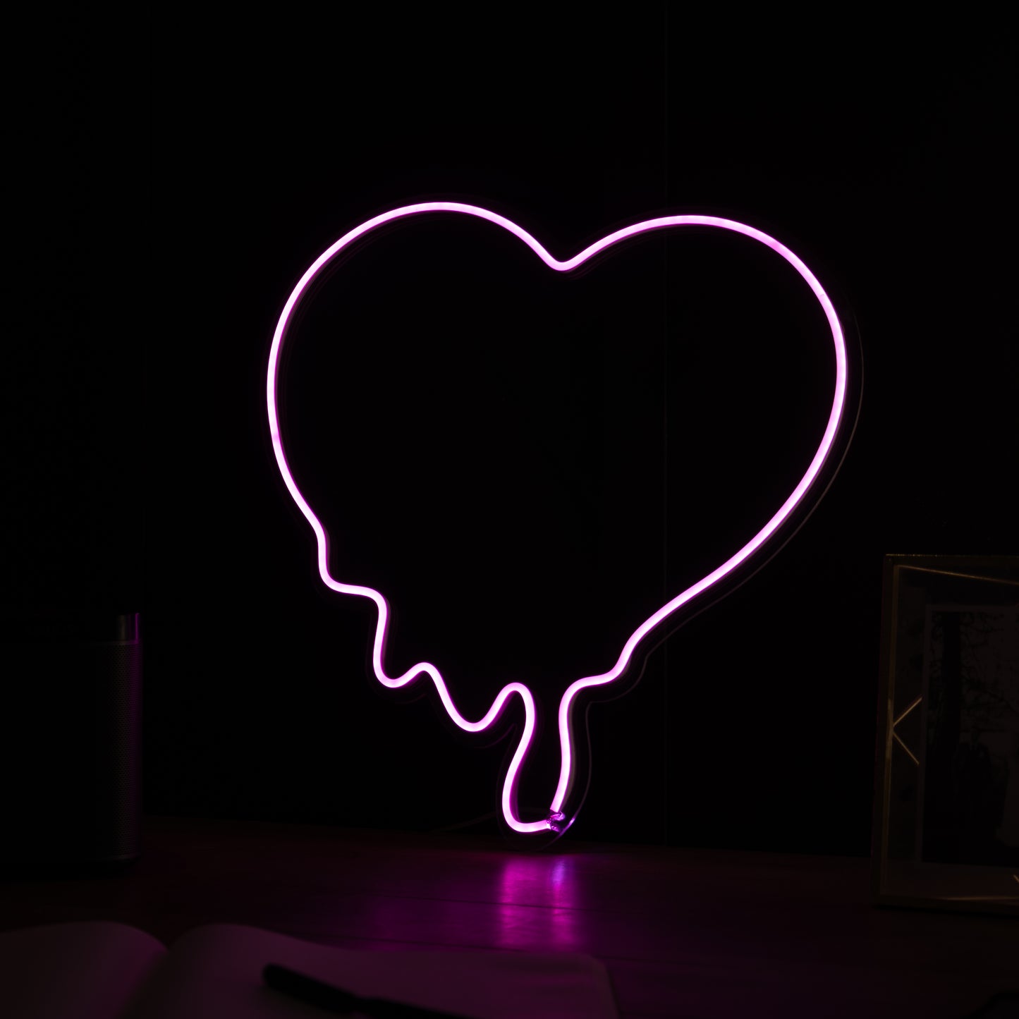 Dripping Heart - LED Mini Glow Sign